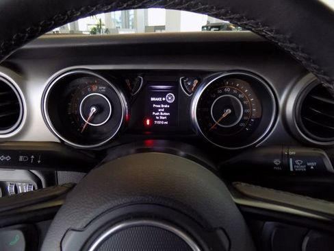 Used 2018 Jeep Wrangler Unlimited Sport S AWD/4WD image 17