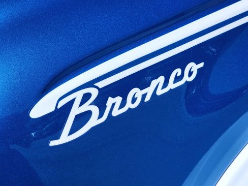 New 2026 Ford Bronco Heritage Edition AWD/4WD image 8