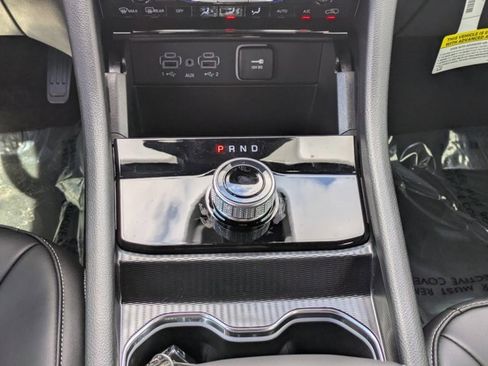 New 2025 Jeep Grand Cherokee Limited w/ Black Appearance Package image 17