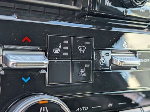 New 2026 Nissan Armada SL image 14