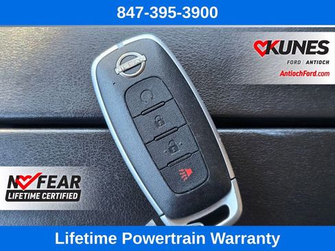 Used 2023 Nissan Rogue SV image 51