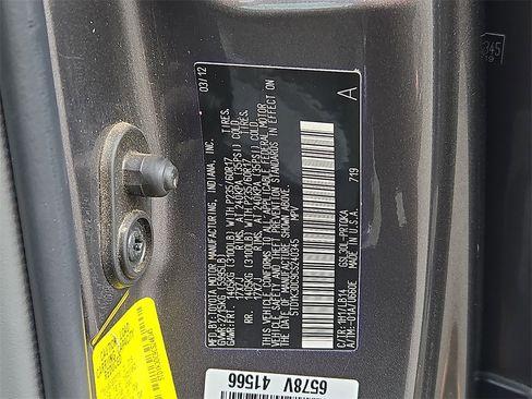 Used 2012 Toyota Sienna XLE image 27