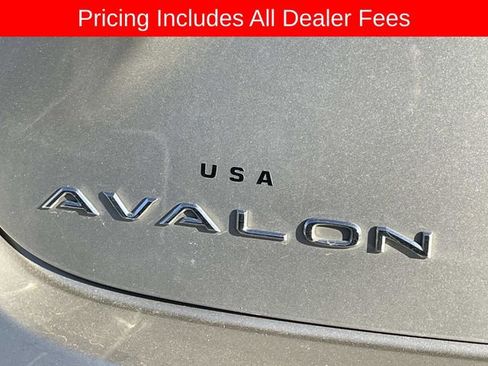 Used 2013 Toyota Avalon XLE FWD image 8
