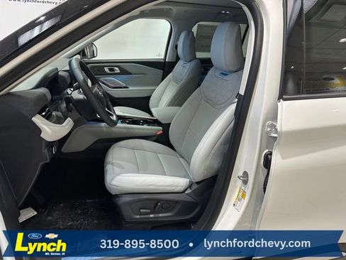 New 2026 Ford Explorer Platinum w/ LUX Leather Package image 8