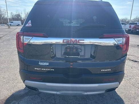 Certified 2020 GMC Acadia SLT w/ Driver Alert Package II image 4