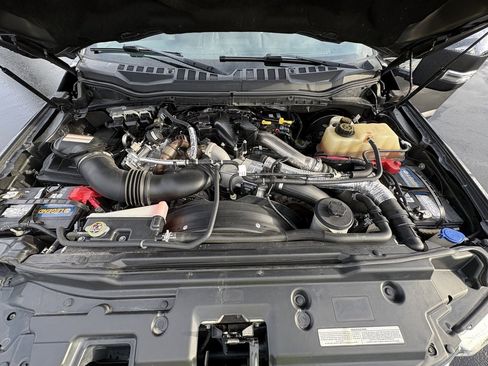 Used 2017 Ford F350 Lariat w/ Chrome Package image 37