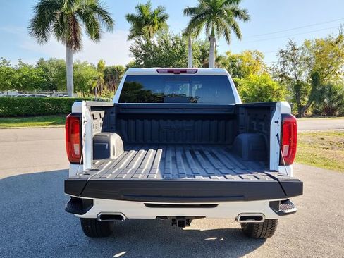 New 2026 GMC Sierra 1500 AT4 w/ Technology Package AWD/4WD image 5