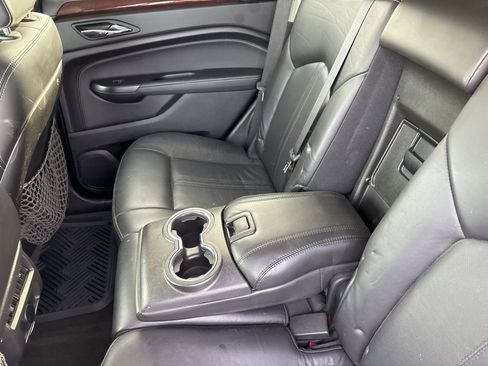 Used 2016 Cadillac SRX Luxury image 16