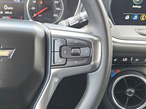 Used 2025 Chevrolet Blazer LT FWD image 25