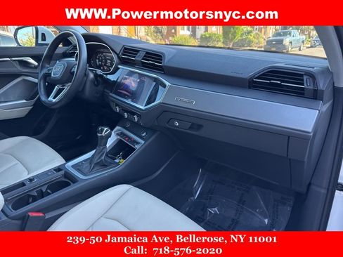 Used 2022 Audi Q3 2.0T Premium w/ Convenience Package image 16