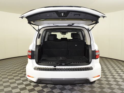 Used 2022 Nissan Armada Platinum w/ Captain's Chairs Package image 46