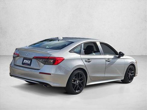 Used 2023 Honda Civic Sport image 5
