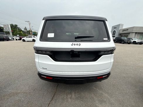 New 2026 Jeep Grand Wagoneer 4WD image 4