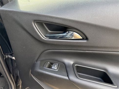 Used 2022 Chevrolet Equinox LT image 35