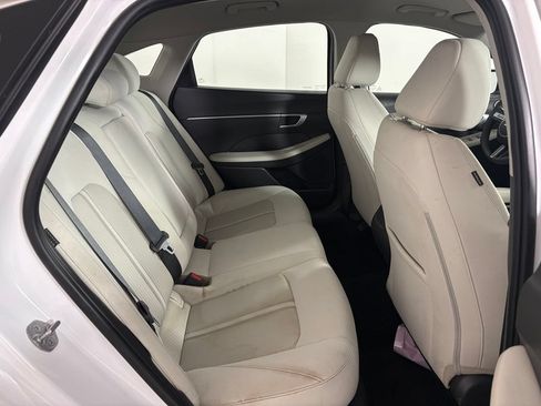 Used 2025 Hyundai Sonata SEL FWD image 37