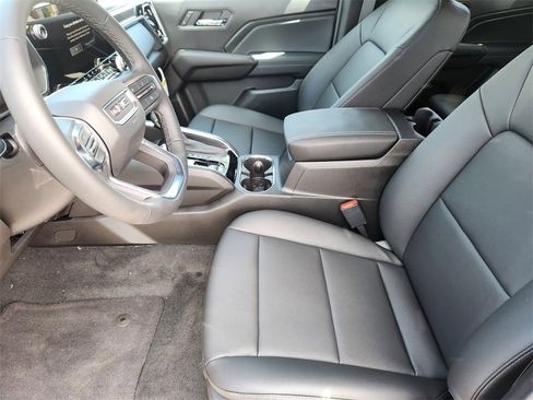 New 2025 GMC Canyon Elevation w/ Convenience Package image 9