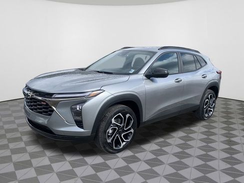 New 2026 Chevrolet Trax RS FWD image 2