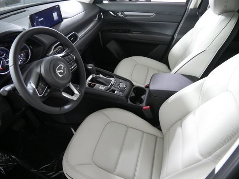 New 2025 MAZDA CX-5 AWD 2.5 S w/ Preferred Package image 4