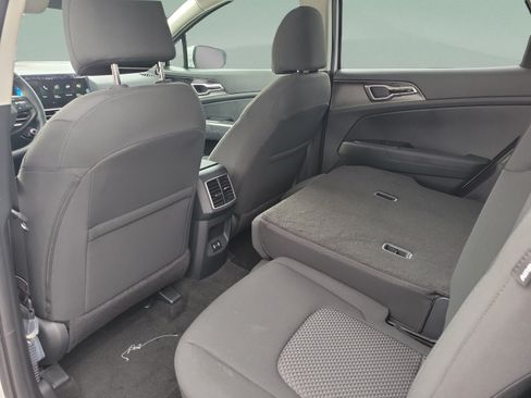 New 2026 Kia Sportage LX FWD image 5