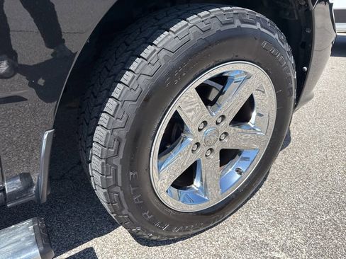 Used 2018 RAM 1500 Express w/ Express Value Package AWD/4WD image 45