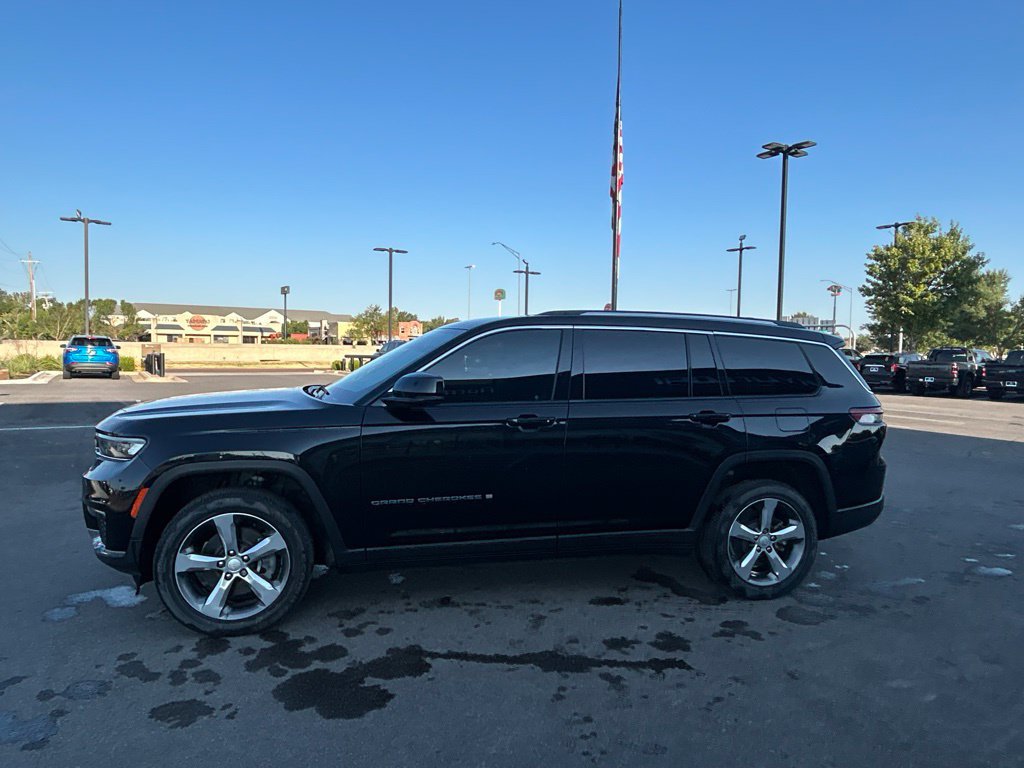 Used 2022 Jeep Grand Cherokee L Limited RWD image 16