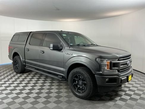 Used 2018 Ford F150 XLT w/ Equipment Group 302A Luxury AWD/4WD image 3