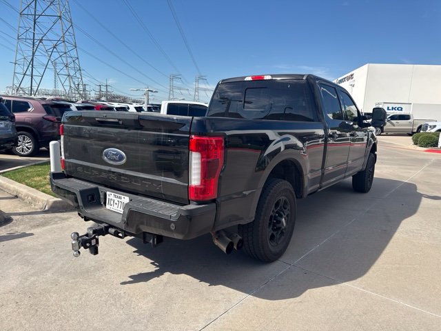 Used 2017 Ford F250 Lariat w/ Lariat Ultimate Package AWD/4WD image 2