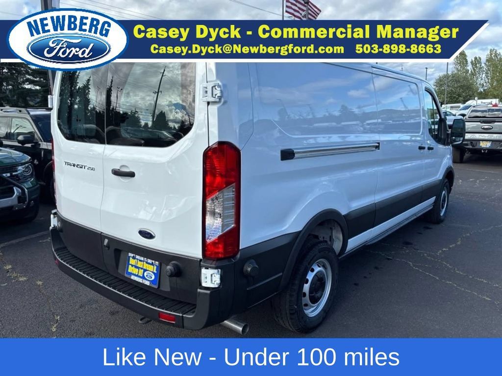 Used 2024 Ford Transit 250 Low Roof RWD image 7