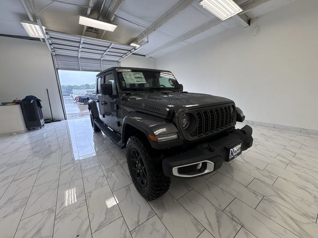 New 2026 Jeep Gladiator Sport AWD/4WD image 2