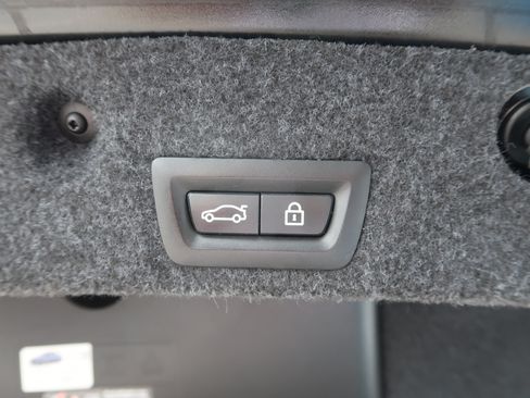 Used 2014 BMW 550i Sedan RWD image 38