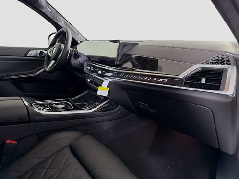 New 2026 BMW X7 xDrive40i w/ Executive Package image 33