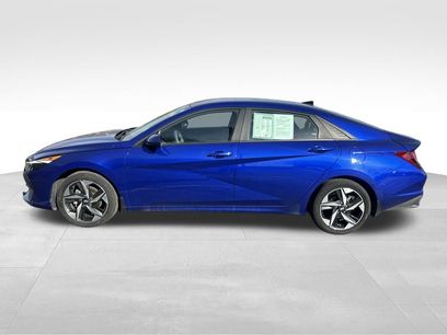 Used 2023 Hyundai Elantra SEL w/ Convenience Package