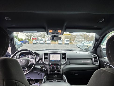 Used 2023 RAM 1500 Big Horn image 10