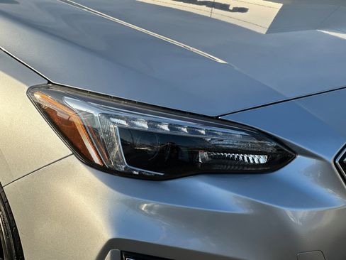 Used 2017 Subaru Impreza 2.0i Limited image 11