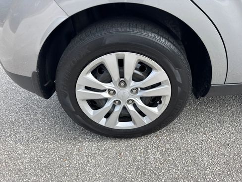 Used 2023 Kia Soul LX image 17