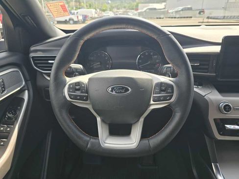 Used 2023 Ford Explorer Timberline w/ Timberline Technology Package AWD/4WD image 11