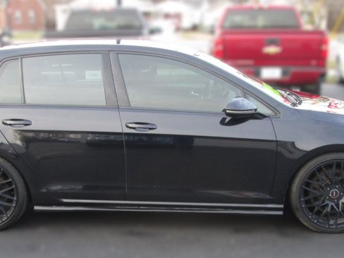 Used 2019 Volkswagen Golf R 4-Door image 6