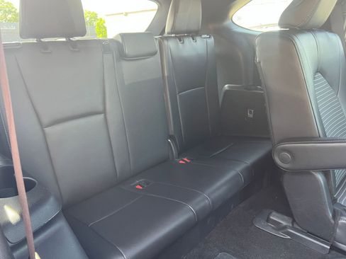 Used 2025 Toyota Highlander XSE AWD/4WD image 31