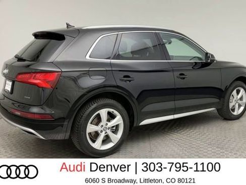 Used 2020 Audi Q5 2.0T Premium Plus w/ Premium Plus Package AWD/4WD image 2