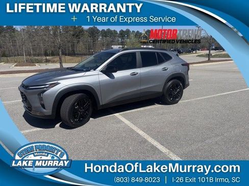 Used 2025 Chevrolet Trax ACTIV w/ Driver Confidence Package image 3