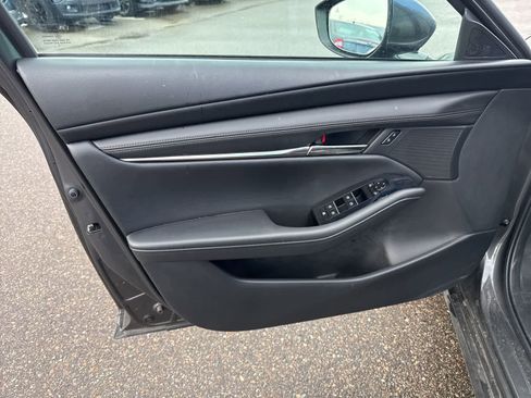 Used 2023 MAZDA MAZDA3 s image 15