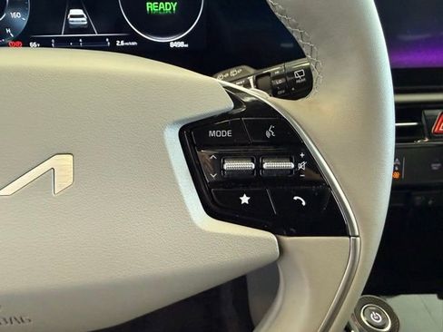 Used 2023 Kia Niro Wind w/ Wind Preserve Package FWD image 17