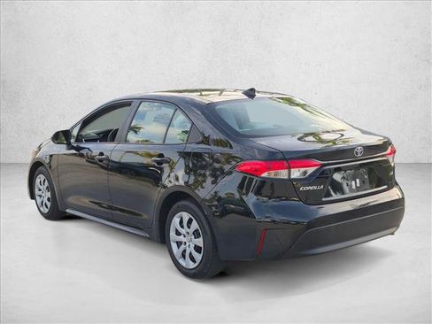 Used 2023 Toyota Corolla LE FWD image 7