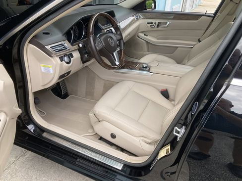 Used 2014 Mercedes-Benz E 350 4MATIC Wagon image 15