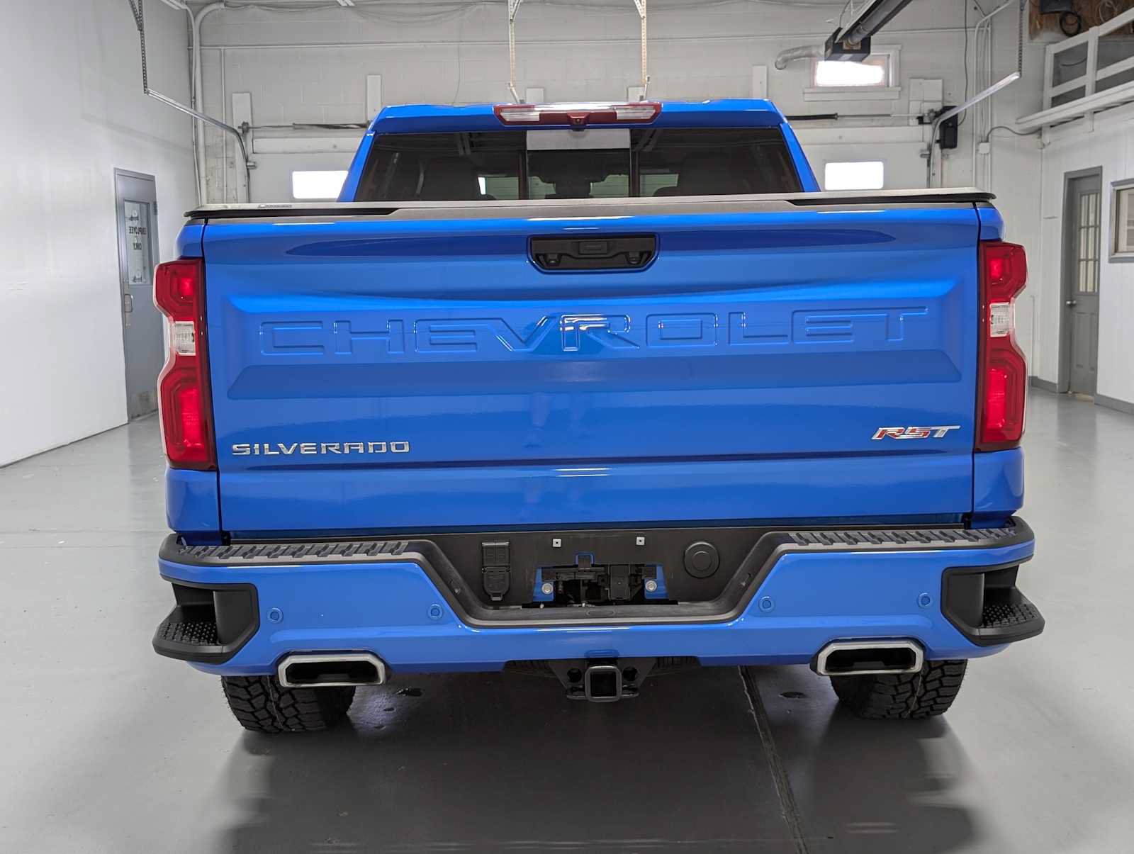 Used 2025 Chevrolet Silverado 1500 RST w/ Convenience Package II AWD/4WD image 9
