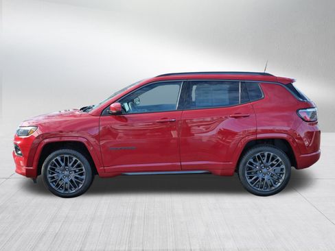 Used 2022 Jeep Compass Limited image 4