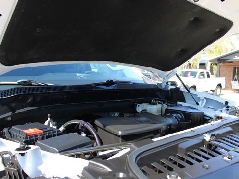 Used 2019 Chevrolet Silverado 1500 LT Trail Boss w/ Convenience Package image 19