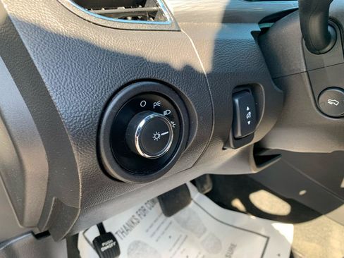 Used 2017 Ford Taurus SEL w/ Equipment Group 201A AWD/4WD image 10