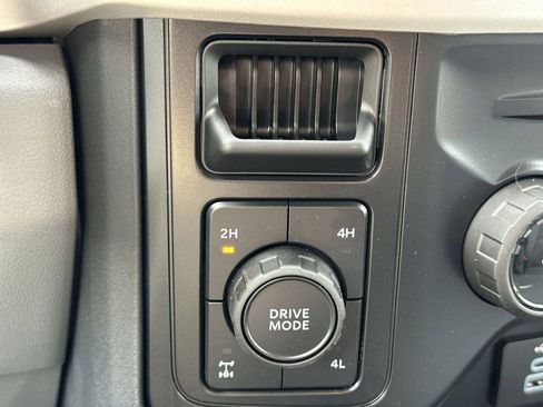 New 2026 Ford F250 XL w/ XL Chrome Package image 26