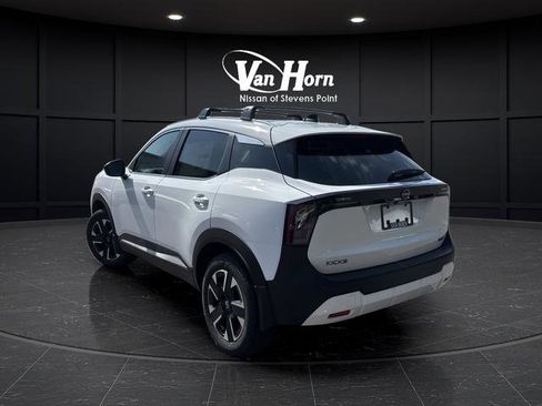 New 2026 Nissan Kicks SV w/ SV Premium Package image 3